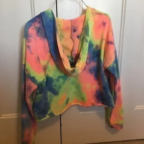 Justify Women’s size medium cropped tie dyed hoodie sweatshirt