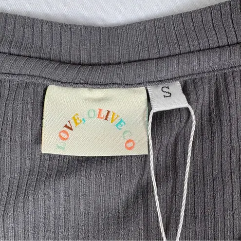 Love Olive Co Gray Ribbed V