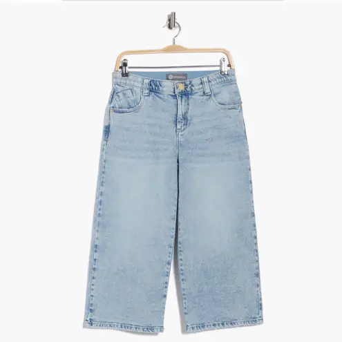 Democracy NWT Relaxed Crop Capri Jeans 12, LIGHT BLUE ARTISANAL