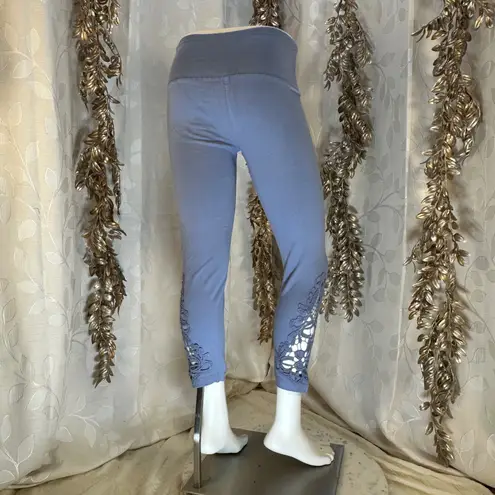 The Sweatshirt Project crochet Trim Cropped Leggings Pants Size S Blue Cotton