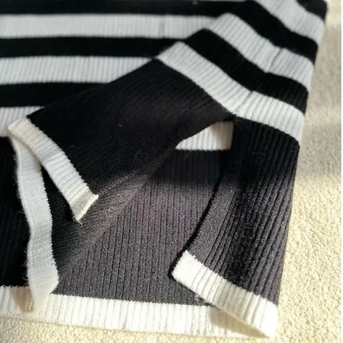 Philosophy : Mock Neck  Black and White Color blocked Stripped Sweater