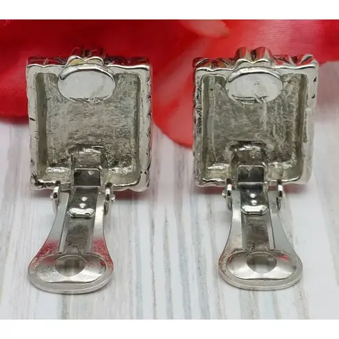 Great Silver Tone Textured Square Clip On Earrings Etched Mirrored CUTE .75"