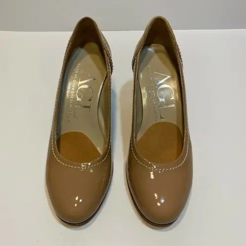 AGL Attilio Giusti Leombruni Pumps 5 Nude Patent Leather Heel 35 Italy Tan
