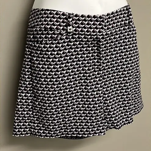 White House | Black Market  Abstract Print Short 4 Pocket Clasp Zip Shorts- Size 6