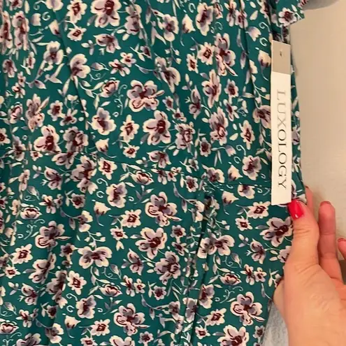 Luxology green floral, full length dress size large new with tags