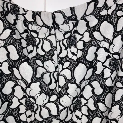 J Peterman Black & White A