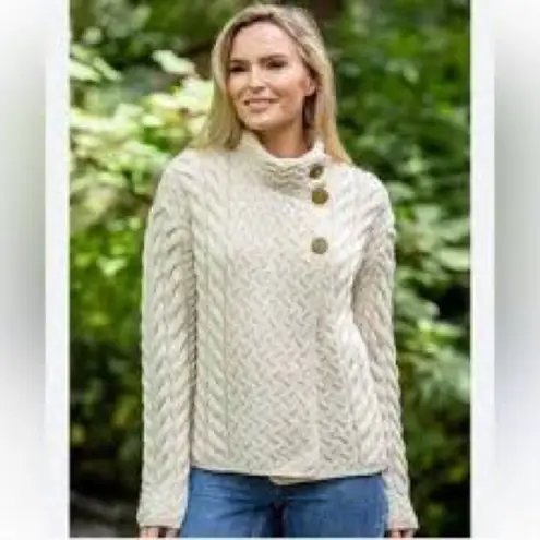 Aran Woollen Mills Super Soft Merino 3 Button Sweater Ivory Medium