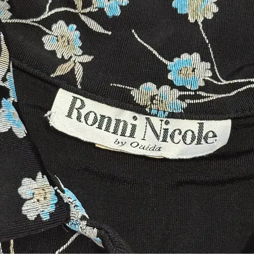 Ronni Nicole Vintage by Ouido Black and Blue Floral Buttondown Short Sleeve Top