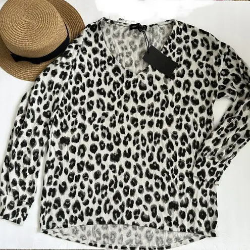 Animal Print Fleece Sweater Top SMALL NWT White