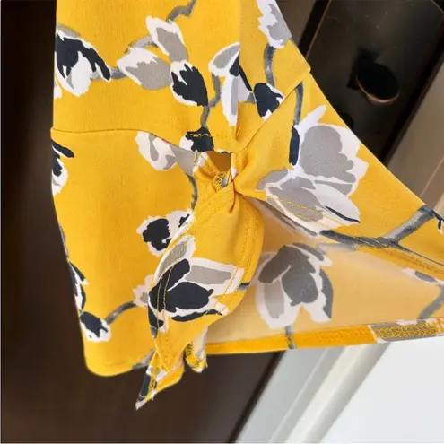 Like New Clara Sun Woo Yellow Floral Tie
Sleeve Tunic Top Size Large