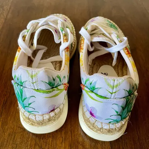 Free People Espadrille Jackson Sneakers Size: 6 US (36 UK) Floral Tropical Print