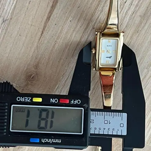 Belair Luxury Ladies Watch White Rectangular Dial Gold