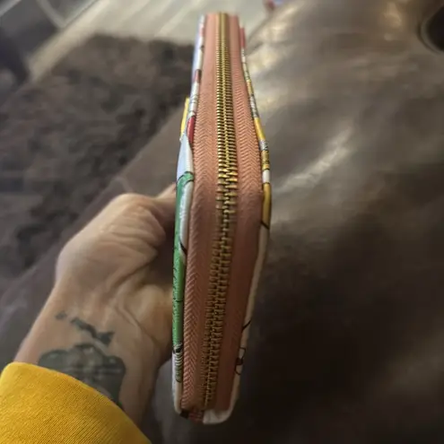 Disney Loungefly Minnie Mouse Floral Wallet retired