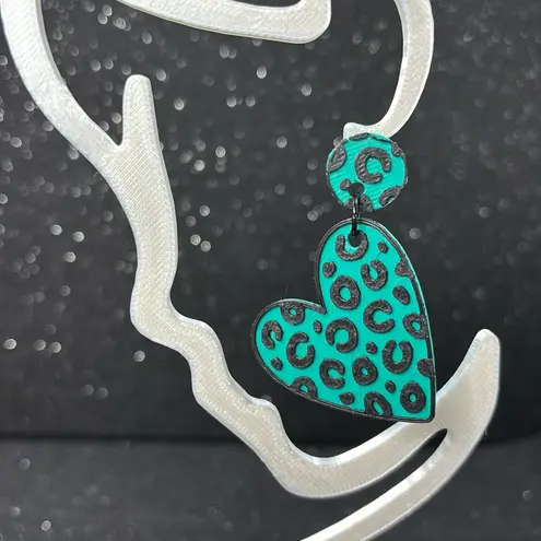 Leopard Print Heart Earrings Black