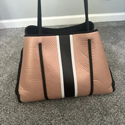 Haute Shore Tote Bag Black