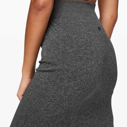 Lululemon weathered black Skirt Size S