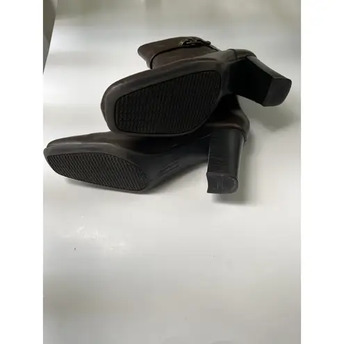 Nine & Co. NCPHILLIPEK" Womens Size 9.5 Leather Ankle Bootie Side Zip Buckle Y2K