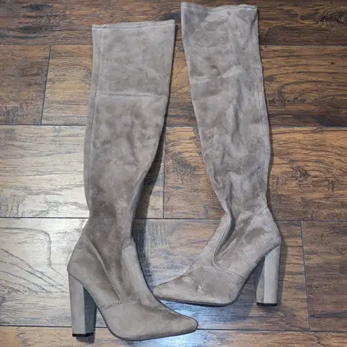 Forever 21 Women’s High Knee Boots