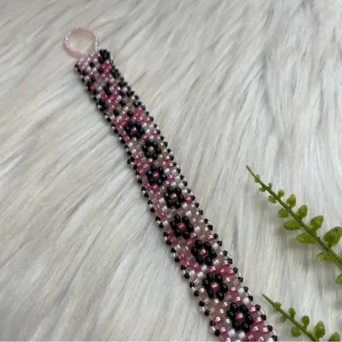 Seed beaded bracelet