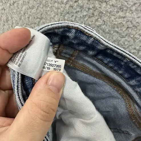 American Eagle  Jeans Women 2 Blue Light Wash Straight Leg Distressed Boho Grunge