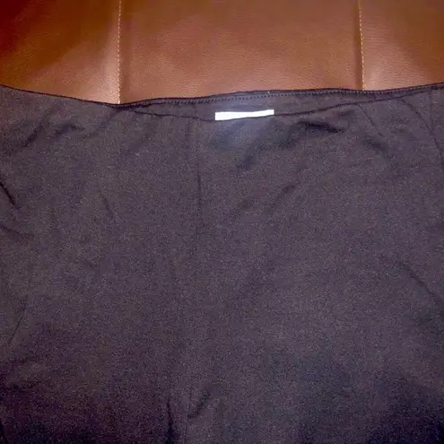 New York And Company black leggings w/leather patch