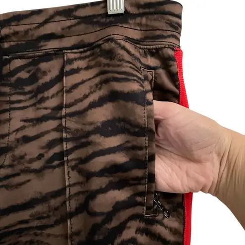 Pam & Gela Women's M H19 tiger cigarette track pant brown striped print joggers