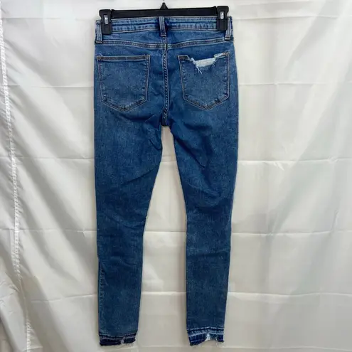 Arizona Jeans Arizona Jean Co women's medium wash multibutton stretch midrise distressed jeans