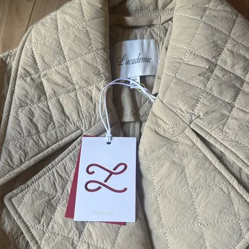 L'Academie by Marianna Abbey Jacket in Beige