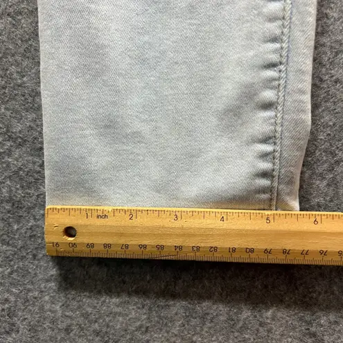 Levi's  721 High Rise Skinny Jeans Size 33 Light Wash Distressed Ripped Denim Pant