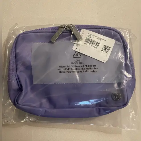 Lululemon NWT LARGE  2L Everywhere Belt Bags Dark Lavender Color