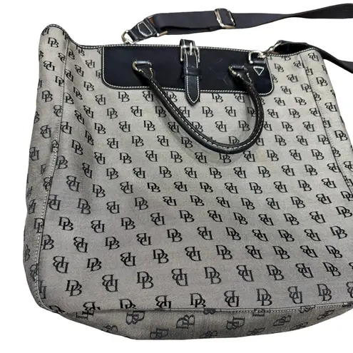 Dooney & Bourke 👜 Signature Travel Shopping Tote + Matching Wristlet ✨