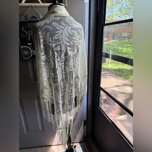 NOS vintage crochet boho large fringe shoulder shawl