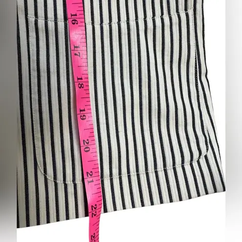 Perry Ellis Women's Striped Blazer Black and White 100% Cotton. Size 6 EUC