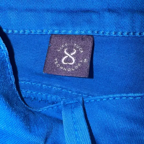 NYDJ Ella Cuffed Bermuda Shorts Parisian Blue Size 8P Lift Tuck Stretch