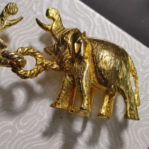 Mimi Di N 1972 Elephants Interlocking Statement Belt Buckles Vintage Gold Tone