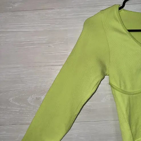 Aura Women's Size Small Bright Green Long Sleeve Rib Knit Crop Top