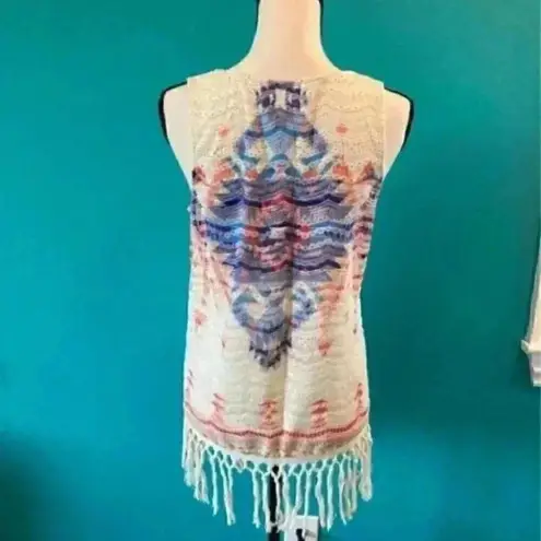Vocal Tank top with a cute fringe detail
