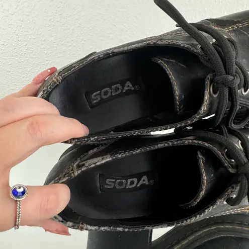 Soda Vintage Y2K Black Faux Leather Chunky Platform Lace Up Heeled Oxford Shoes