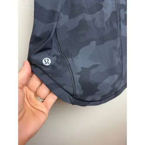 Lululemon Sculpt Tank in Heritage 365 Camo Sz. 4 Blue