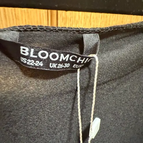 Women’s Bloomchic 22/24 Solid Knotted Front Pocket One Shoulder Romper NWT Black Size undefined