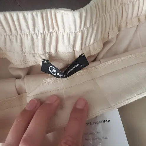 Pretty Garden stretchy casual Trousers size small fits women's 4