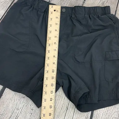 Columbia  Black Cargo Shorts women’s size Medium