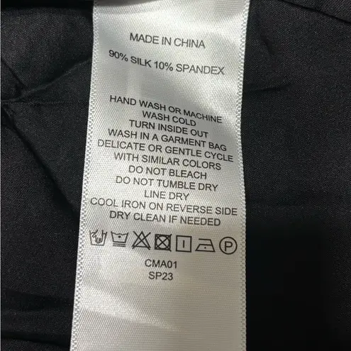 Quince Washable Stretch Silk Tee size Medium NWT