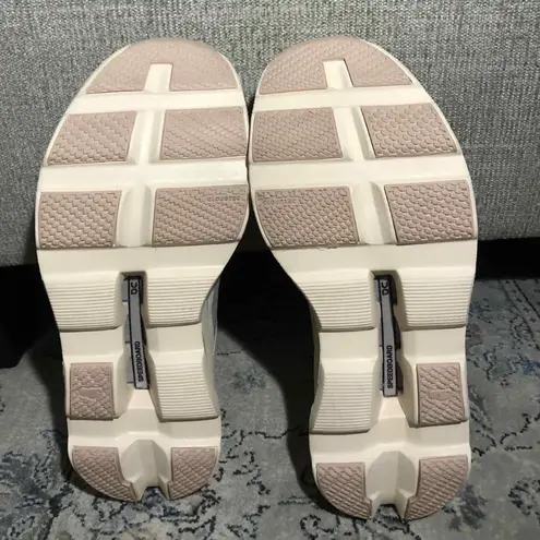 On Cloud Cloudmonster Women's Running Shoes Moon/ Fawn Size 10