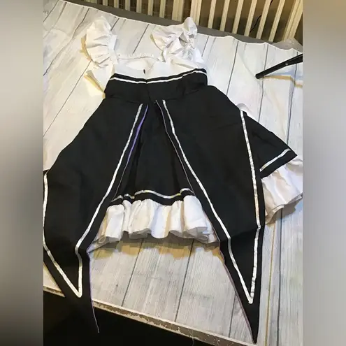 Cosplay black and white dress with purple tails Size undefined