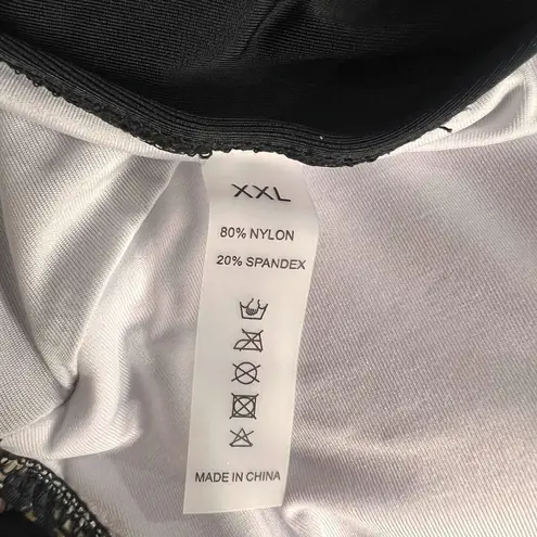 Womens Swimsuit 2XL Black Leopard Print One Piece Halter Neck Backless NWT Size XXL