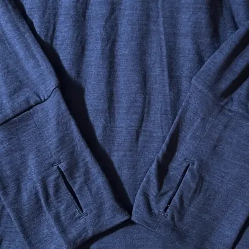 Gaiam  Marissa Navy Lightweight Hoodie with Thumb Holes Size Medium