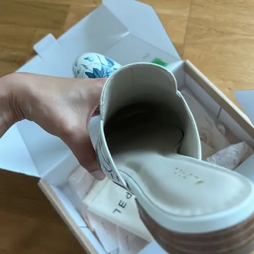 Love Shack Fancy New Alepel x lsf hand painted leather mules slides in blue china - Image 9