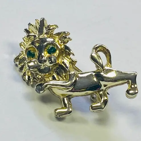 Gold Tone Lion Pin Brooch Green Rhinestone Eyes VERY SMALL Zoo Animal Vintage