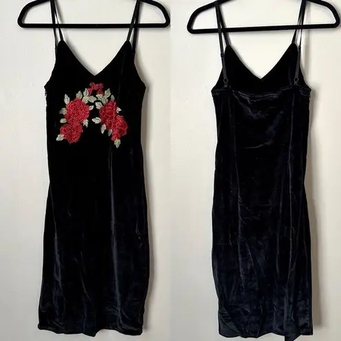 Zeagoo Black Velvet Mini Dress Womens Small Red Rose Tank Fall Goth Academia Halloween